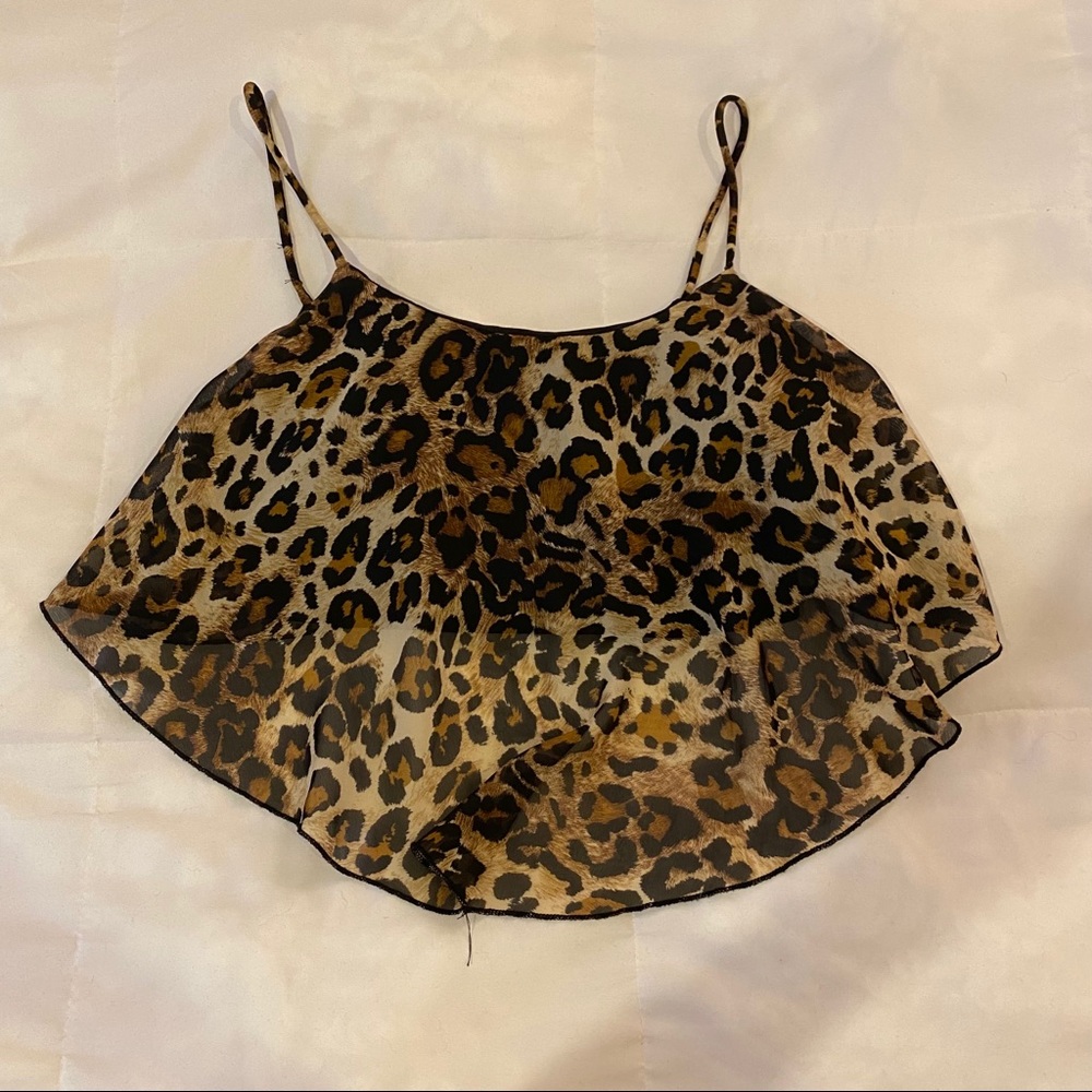 MANDEE’S leopard crop top